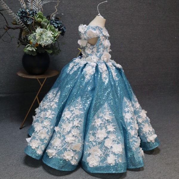 Blue long flower pattern girls summer dress, back tie up type pompadour skirt, suitable for birthday parties, weddings