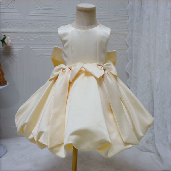 Cream Sleeveless Satin Flower Girl Dress Big Bow Puffy Short Kids Party Gown