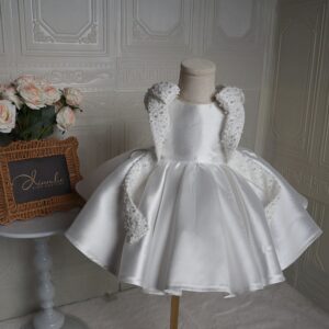 O1CN01qvlYai2NXEfqCyxn5_!!4088969972 White Satin Toddler Flower Girl Dress Pearl Beaded Bow Sleeveless Pageant Gown LaceâUp Back First Communion Baptism Party Dress